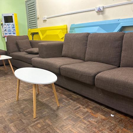 Pelangi Capsule Hostel Τζόχορ Μπάχρου Εξωτερικό φωτογραφία